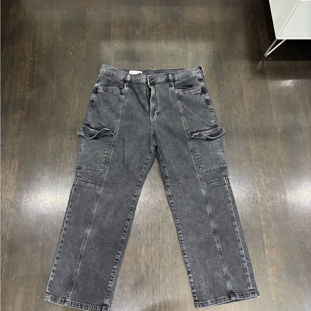 Gap black cargo jeans